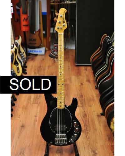 Musicman Stingray Classic 4 Black Maple